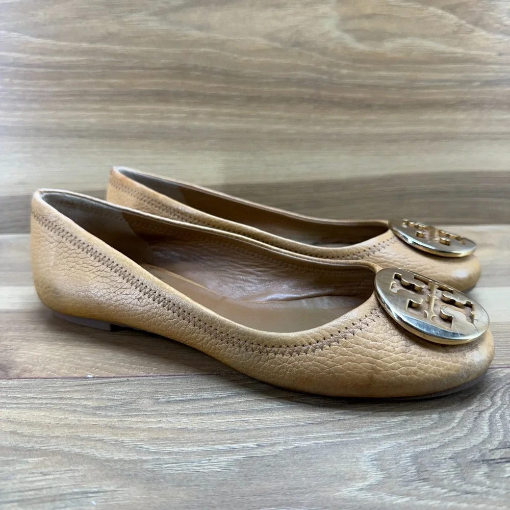 Tory Burch‎ Reva Flats Tan Womens 5 C Pebble Leather Gold Logo